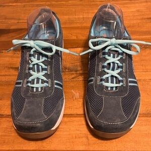 Dansko Helen Sporty Casual
Sneaker Lace Up Shoes Blue suede